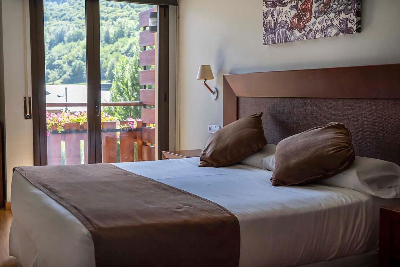 Roca Blanca Hotel Espot Exterior foto